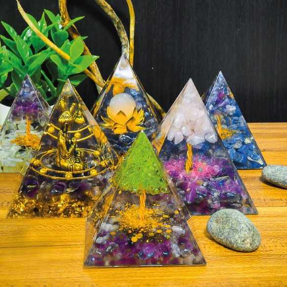 Pyramides Orgonite Lily Parker — aperçu de la collection