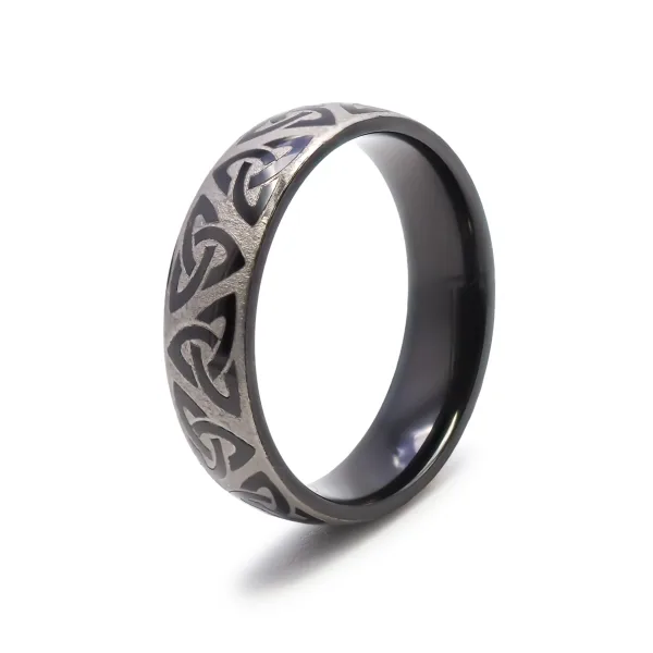Bague en black zirconium 2 tons - triskel - finition corrosion - la...