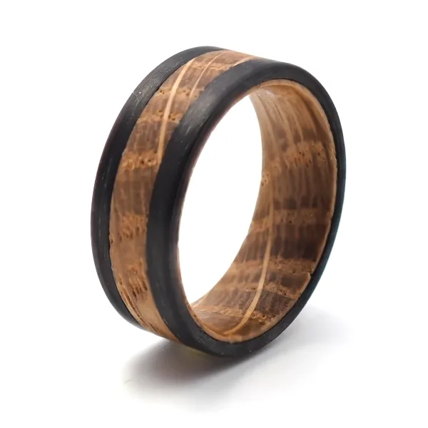Bague en fibre de carbone noir - bois de baril de whisky - Taille 5...